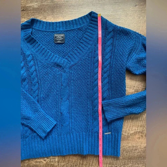 Abercrombie & Fitch Bright Blue V-Neck soft Cable Knit Sweater sz L Y2K EUC - Picture 12 of 16